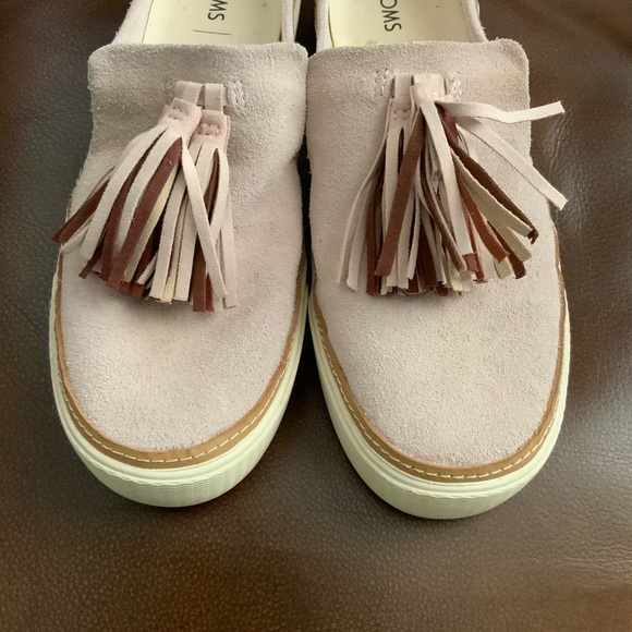Toms Slip on Suede Shoes - Picture 4 of 6